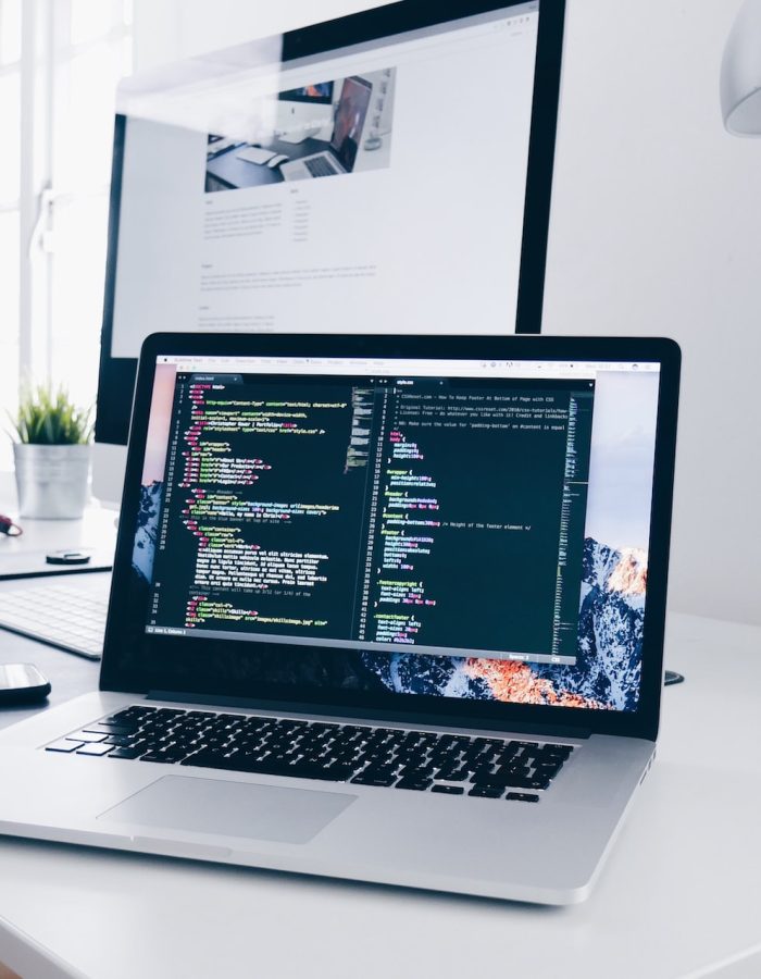 christopher-gower-m_HRfLhgABo-unsplash